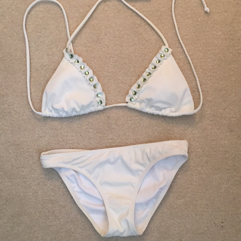 Victoria’s Secret bikini